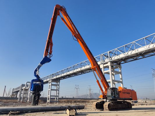 Photovoltaic Pile Driver For Cement Piles 48-52 Ton HITACHI Excavator