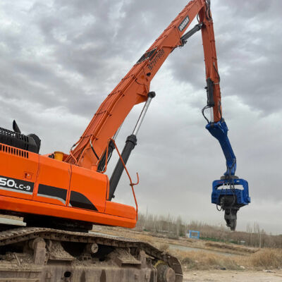 油圧式パイルドライバー: 遠心力 485 kN、深い基礎の最大杭長 18m