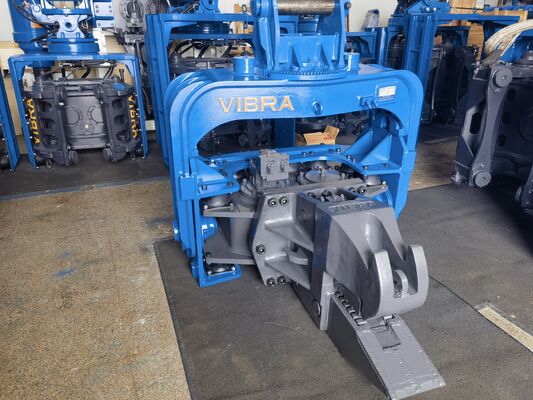 FV350S PVパイル専用掘削装置 熱売り 快速ツール交換システムと双方向傾斜駆動頭付き光伏パイルドライバー