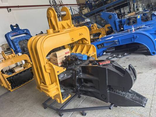 Integrated Control Valve Assembly Pile Driver – FV-100 Compact Structure Solution For Confined Space Construction Projects